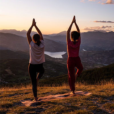 massages yoga montagne montclar, yoga à la montagne, se faire masser à montagne