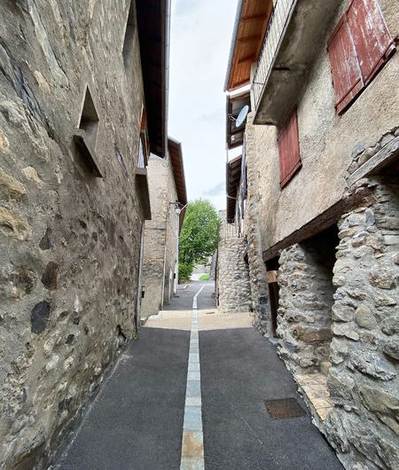 Ruelle Seyne les Alpes