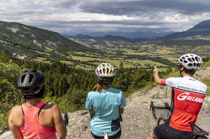 Montée du Col de Charamel par Selonnet