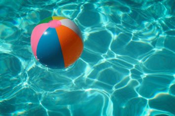 Pool party au centre aqualudique_Seyne