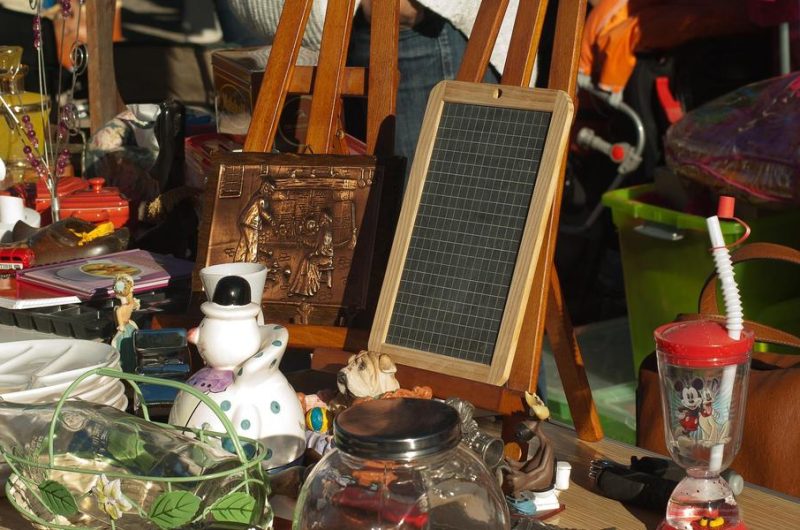 Vide grenier et marché de producteur locaux_Auzet